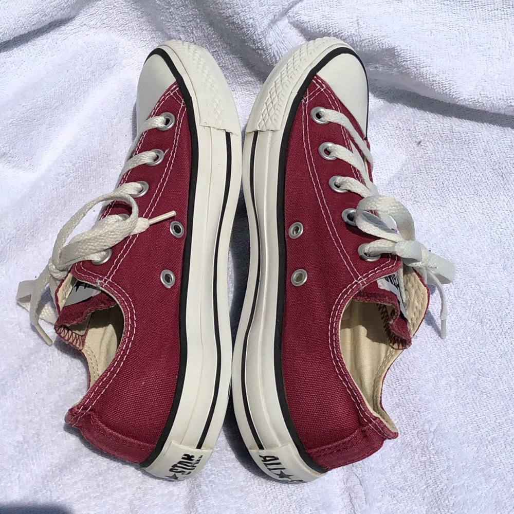 Maroon lowtops - Picture 4 of 8